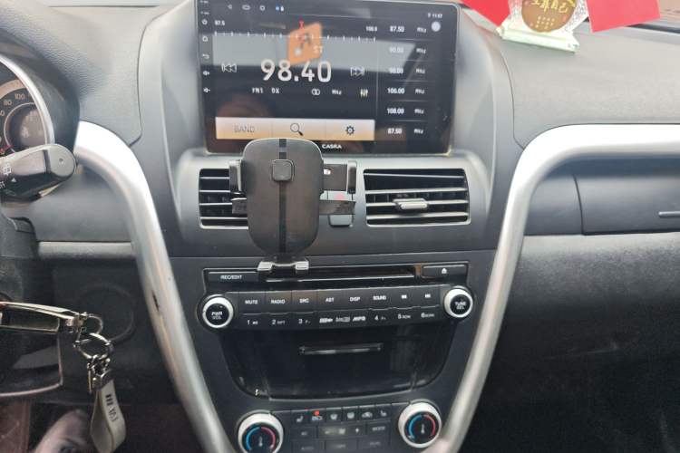 Used Bestune X80 2013 2.0L automatic luxury version