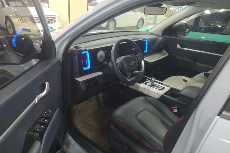 Used Hyundai ix35 2023 Musso 2.0L Flagship Edition TOP