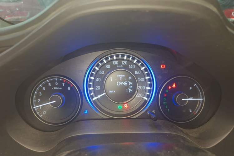Used Honda Crider 2015 1.8L automatic luxury edition