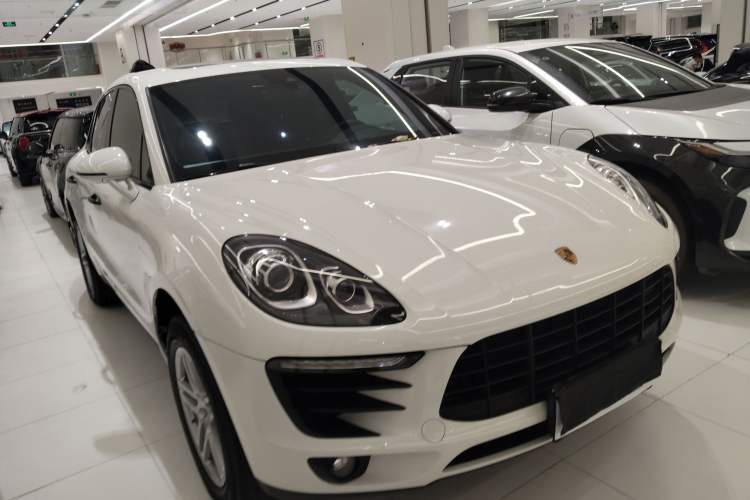 Used Porsche Macan 2017 Macan 2.0T
