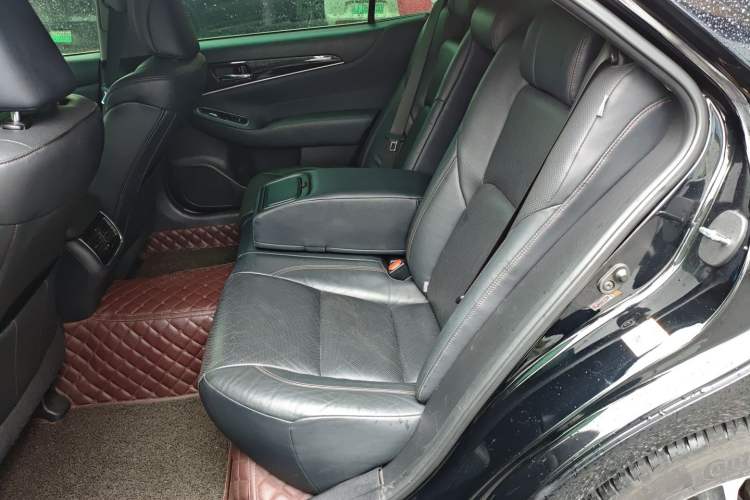 Used Toyota Crown 2015 2.5L Smart Edition Left Rear Seat
