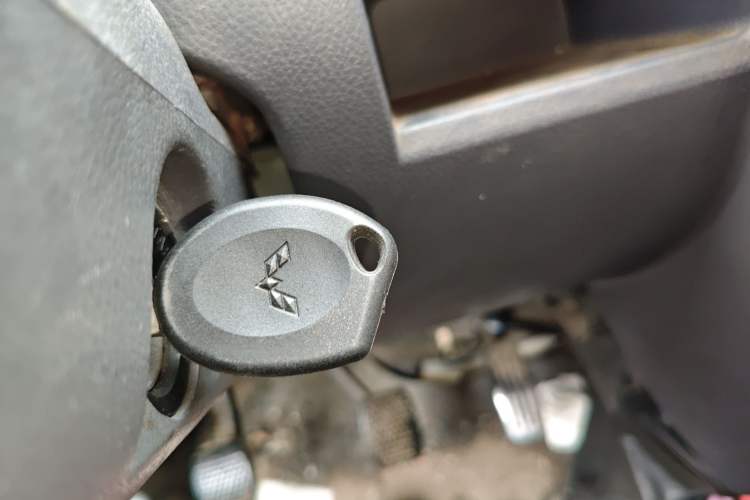 Used BAIC Weiwang 306 2011 1.3L base model 7 seats
