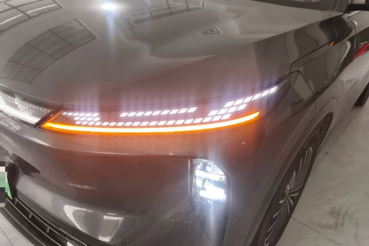 Used Dongfeng Aeolus L8 2025 Model 185KM Dream Edition Left Front Headlight