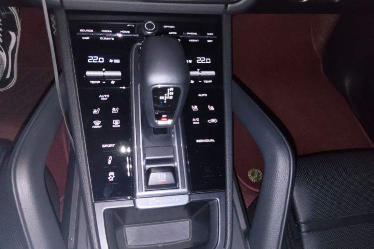 Used Porsche Cayenne 2022 Cayenne 3.0T Platinum Edition
