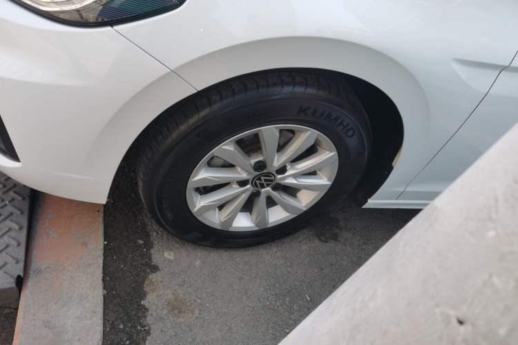 Used Volkswagen Bora 2021 1.5L Automatic Fashionable Smart Connectivity Version Left Front Wheel Hub