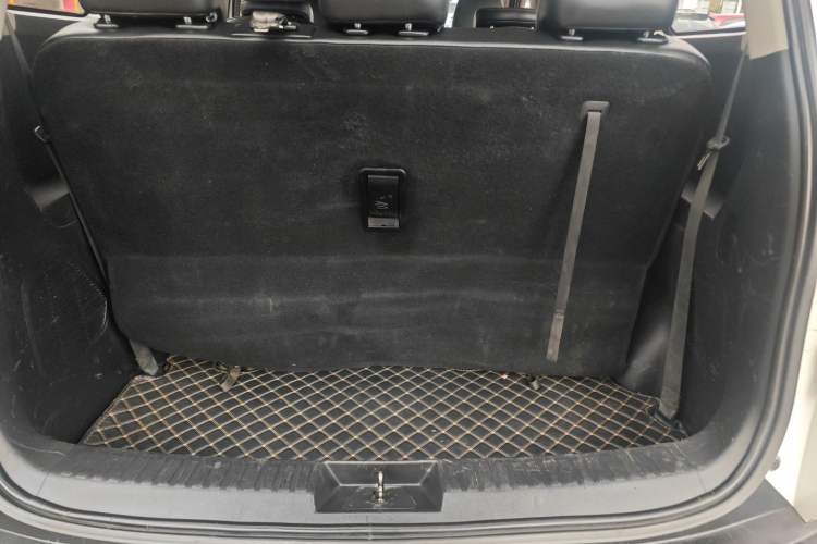 Used Wuling Hongguang S3 2018 1.5L Manual Comfort Model China V Standard