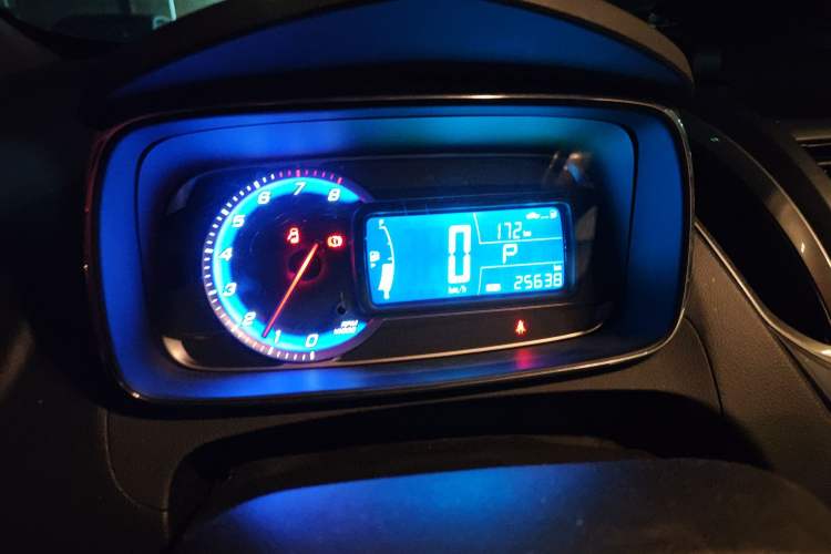 Used Chevrolet Trax 2014 1.4T Automatic Two-Wheel Drive Comfort Version Instrument Cluster