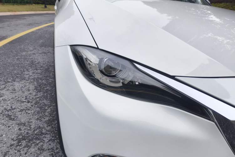 Used Mazda CX-4 2016 2.0L Automatic 2WD Blue Sky Dynamic Leather Edition
