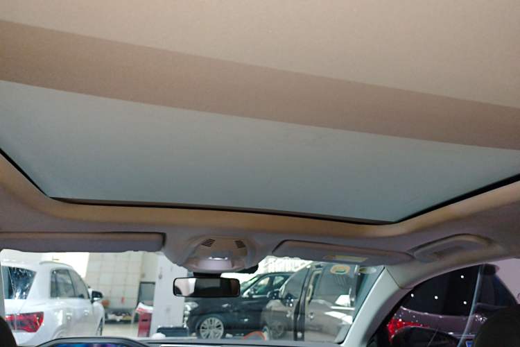 Used Peugeot 4008 2017 350THP Elite Edition Headliner