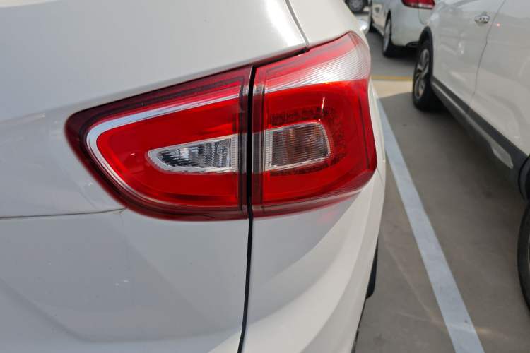 Used Baojun 510 2017 1.5L Automatic Fashion Model Right Rear Taillight