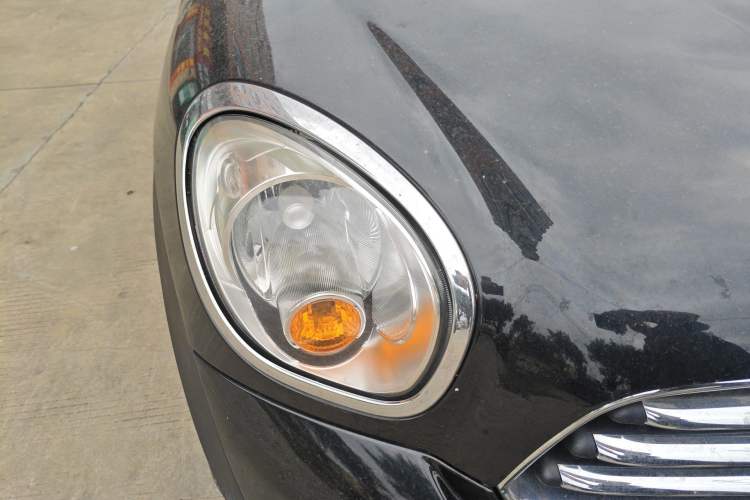 Used MINI Countryman 2011 1.6L ONE Right Front Headlight