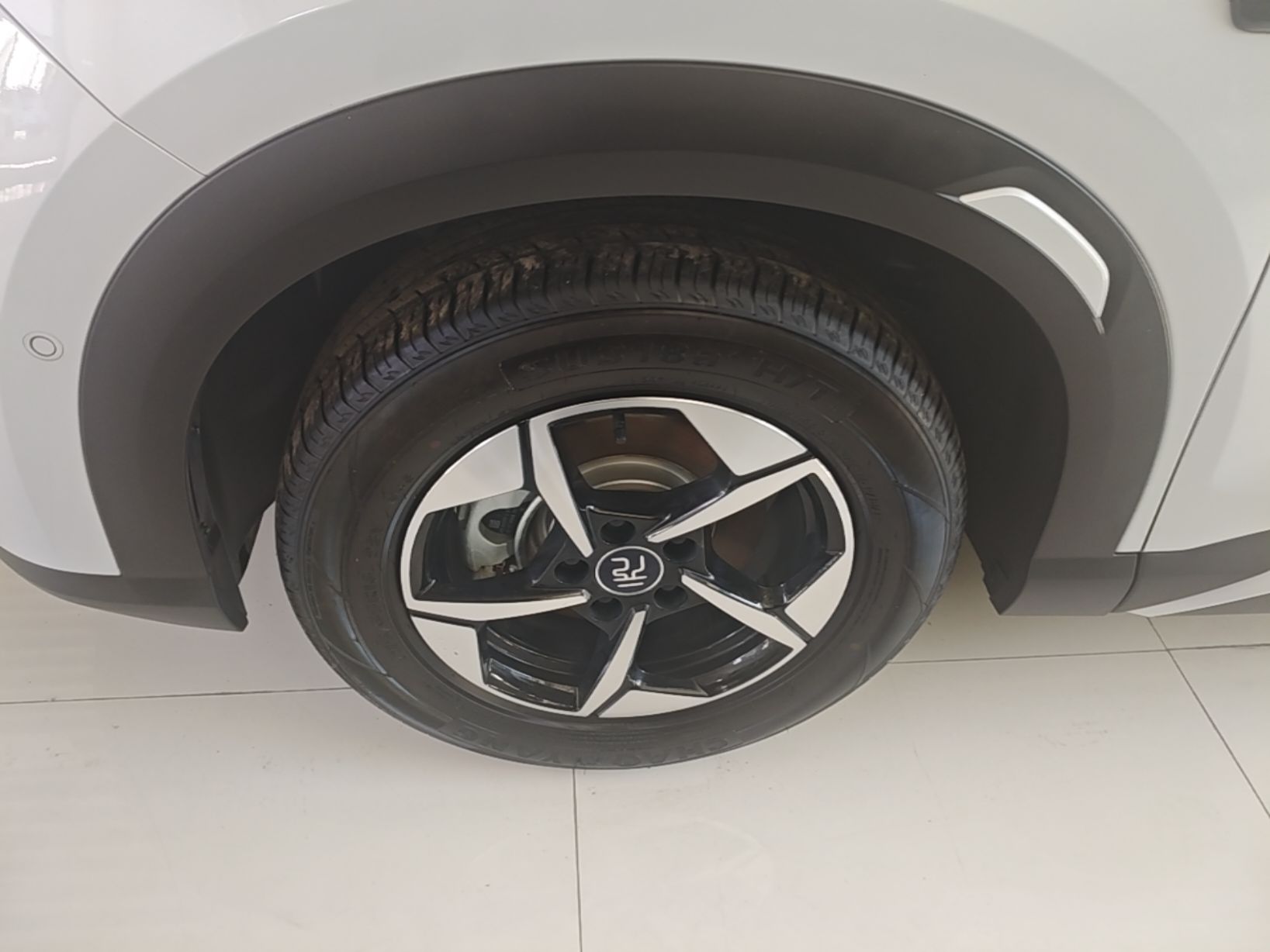 BYD Yuan UP 2025 Intelligent Driving Version 401 km Leading Edition — снимка 10