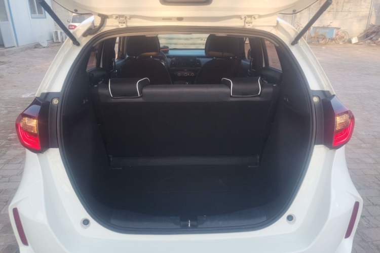 Used Honda Fit 2021 1.5L CVT Trendy Edition Trunk