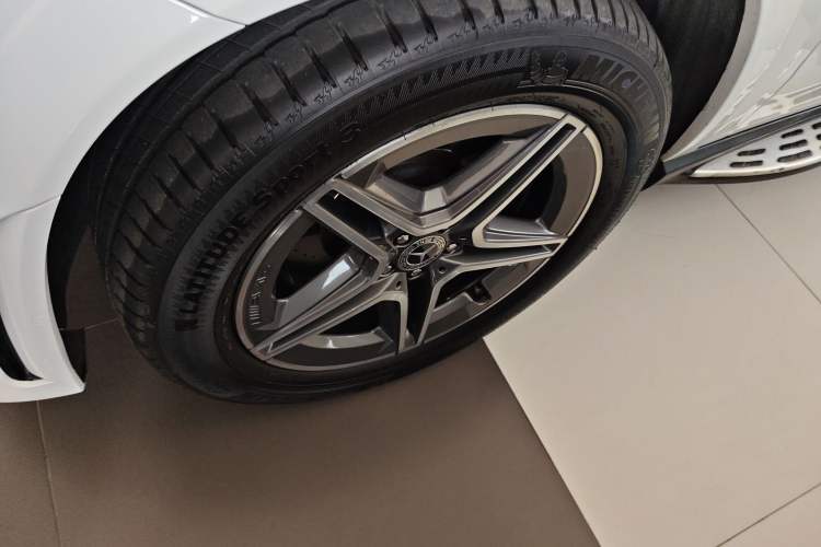 Used Mercedes-Benz GLE-Class 2018 GLE 400 4MATIC U.S. specification