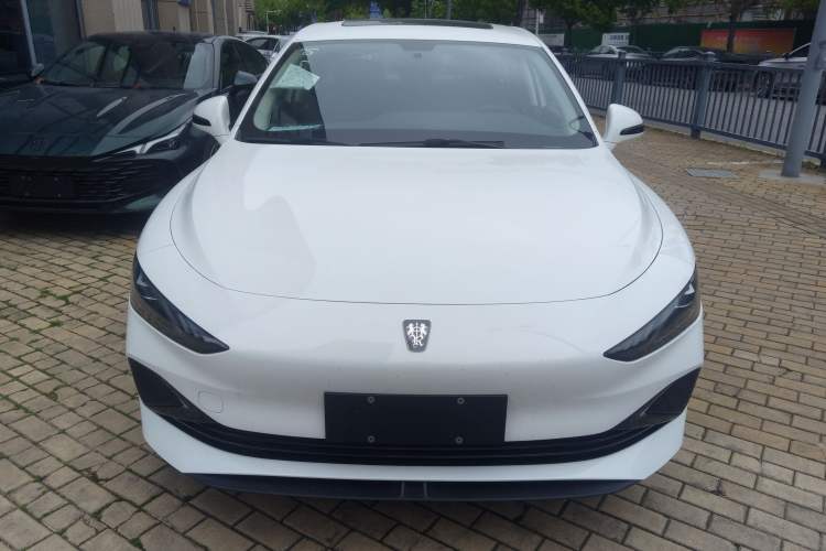 Used Roewe D7 2025 DMH 125km World Champion Edition Front