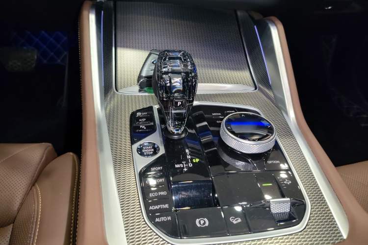 Used BMW X6 2022 Second Facelift xDrive40i Luxury Version M Sport Package
