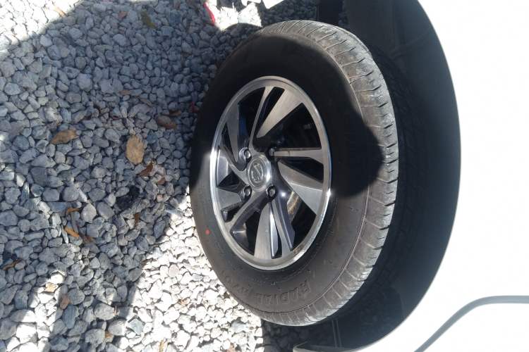 Used Nissan NV200 2018 1.6L CVT Luxury Model Right Rear Wheel Hub