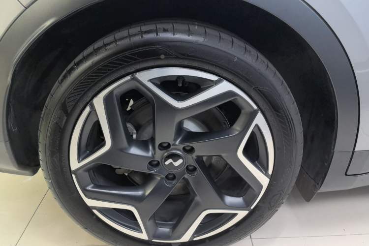 Used ONVO L60 2024 60 kWh Rear-Drive Version
