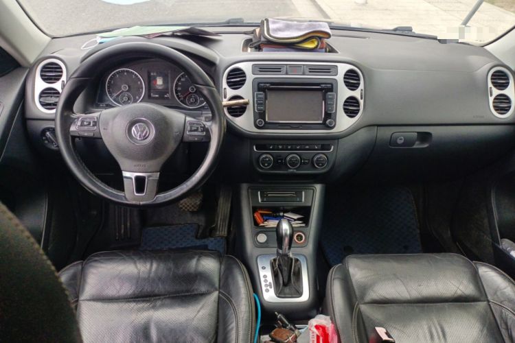 Used Volkswagen Tiguan 2016 300TSI Automatic Two-Wheel Drive Luxury Edition Center Console