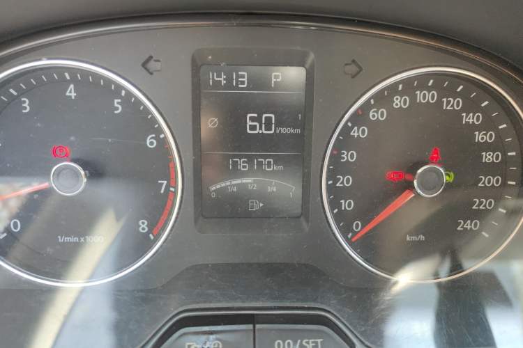 Used Volkswagen Lavida 2013 Revised Version 1.6L Automatic Luxury Edition
