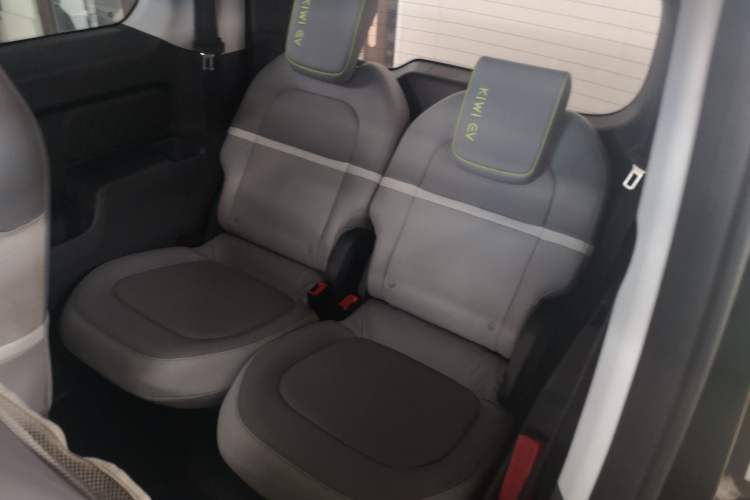 Used Baojun KiWi EV 2022 Artist Lite Edition Lithium Iron Phosphate