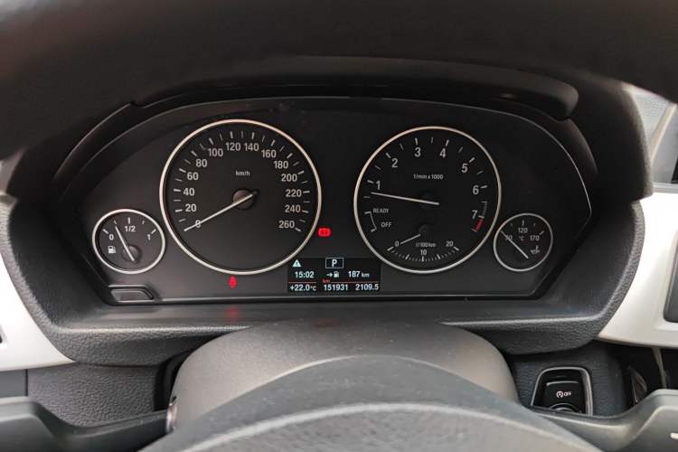 Used BMW 3 Series 2016 316Li Fashion Model
