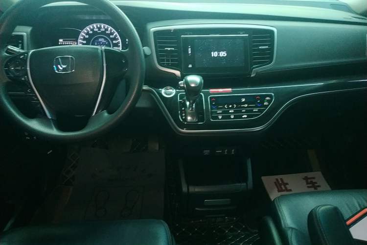 Used Honda Odyssey 2018 2.4L Luxury Edition Audio And AC Panel