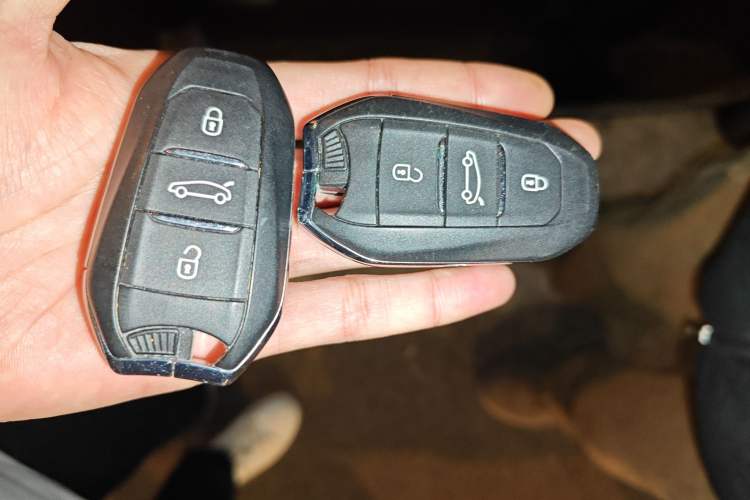 Used DS 6 2016 1.6T Luxury Edition THP160