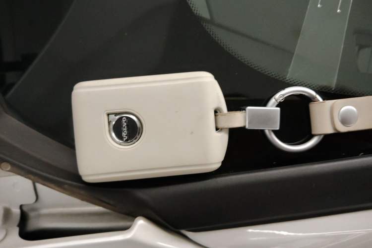 Used Volvo S60 2023 B4 Zhiyuan Luxury Edition
