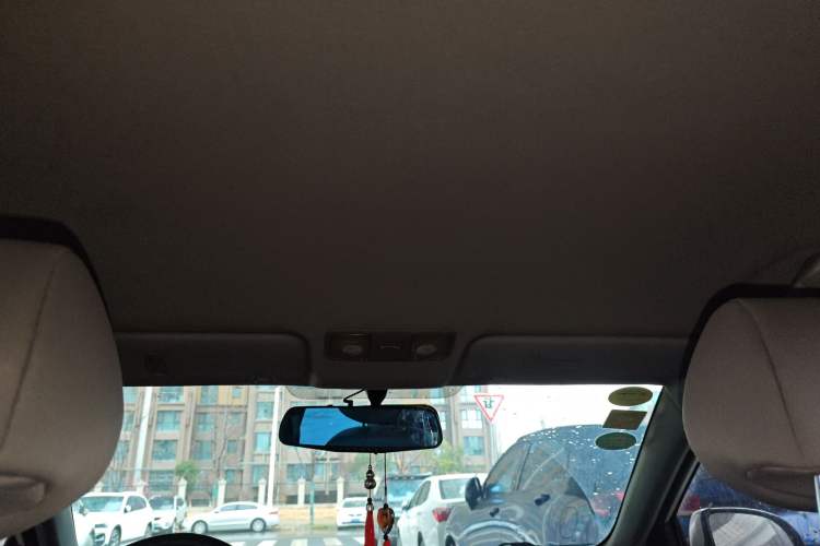 Used Hyundai Verna (older generation) 2014 1.4L Manual Smart GLS Trim
