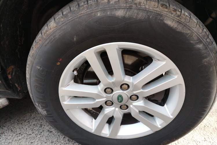 Used Land Rover Freelander 2 2014 2.0T Si4 SE Gasoline Version Right Front Wheel Hub