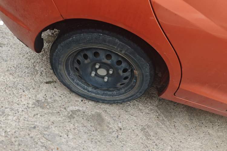 Used Chery Fengyun 2 2013 Hatchback 1.5L Manual Ruiyi Edition Right Rear Wheel Hub