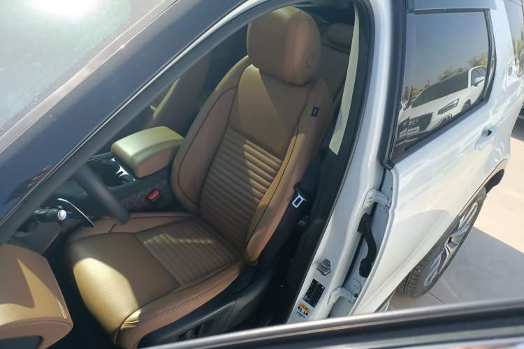 Used Land Rover Discovery Sport 2024 Luxury Custom Edition
