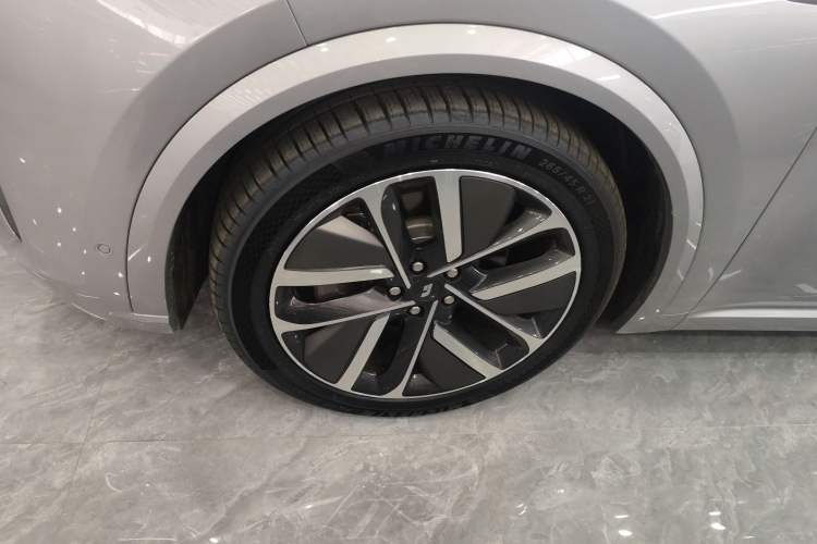 Used Li Auto L8 2024 Ultra Model