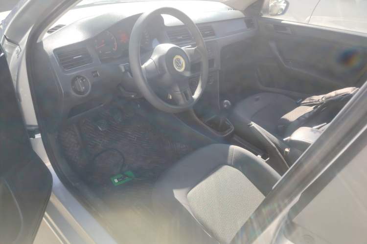 Used Volkswagen Santana 2013 1.4L Manual Fashion Edition