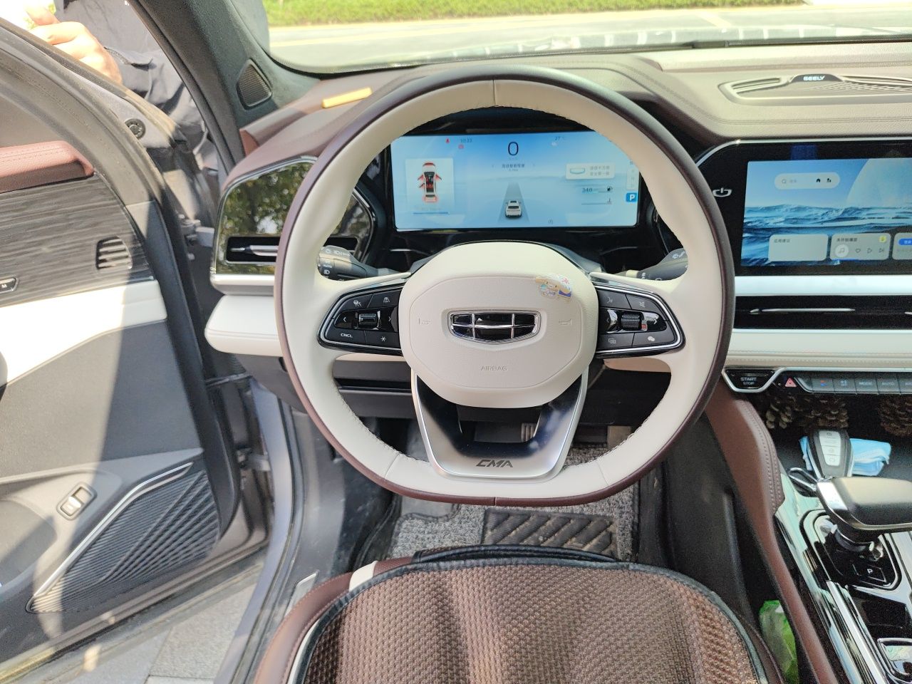 Geely Auto Monjaro L 2021 2.0TD DCT EVO Two-Wheel Drive Prestige Version — снимка 9