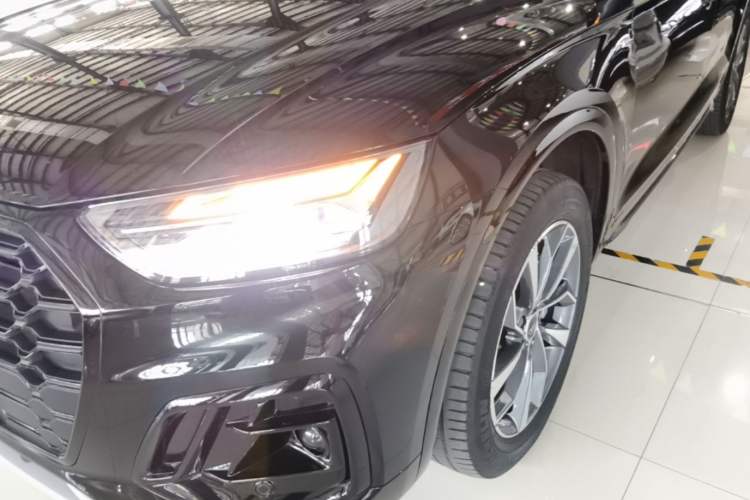 Used Audi Q5L 2023 40T Luxury Dynamic Model
