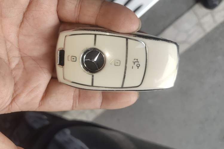 Used Mercedes-Benz GLC 2021 GLC 300 L 4MATIC Dynamic Model Vehicle Key