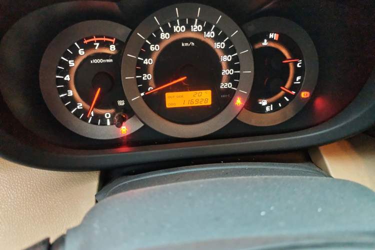 Used Toyota RAV4 2013 Special Edition 2.4L Manual 4x4 Prestige Odometer Close Up