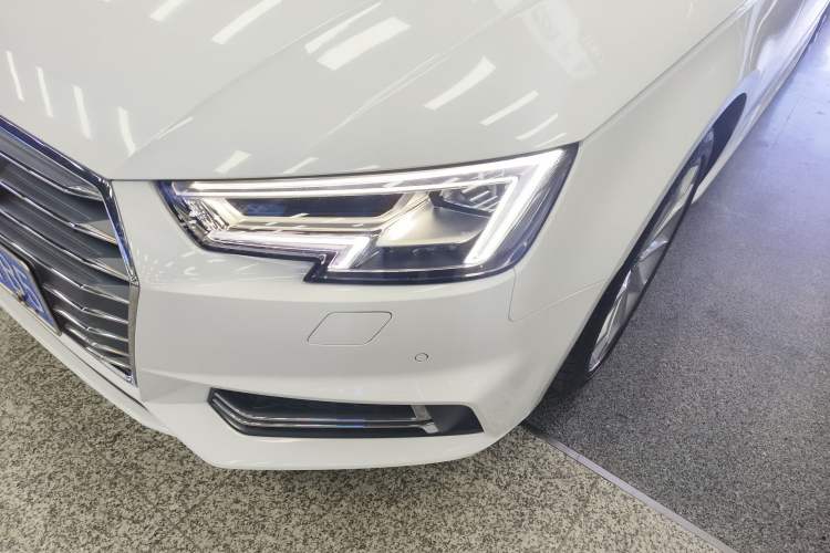 Used Audi A4L 2018 30th Anniversary Edition 40 TFSI Fashion Model