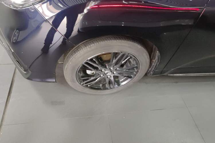 Used Honda Odyssey 2024 2.0L eHEV Sharp – Supreme Edition Left Front Wheel Hub