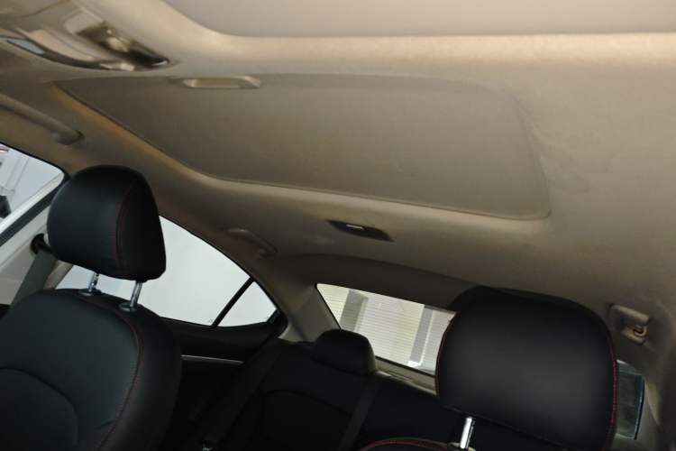 Used Hyundai Elantra (6th Generation / Lingdong) 2016 1.6L Automatic ZhiXuan – Elite Version