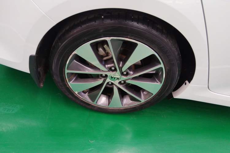 Used Kia K5 2017 2.0L Automatic 15th Anniversary Special Edition LUX