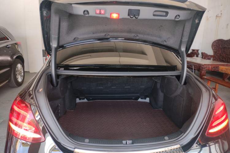 Used Mercedes-Benz E-Class 2020 E 300 L Stylish Model
