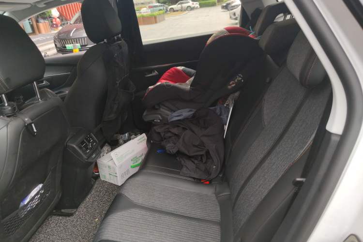 Used Peugeot 5008 2017 380THP 5-Seater Elite Edition Left Rear Seat