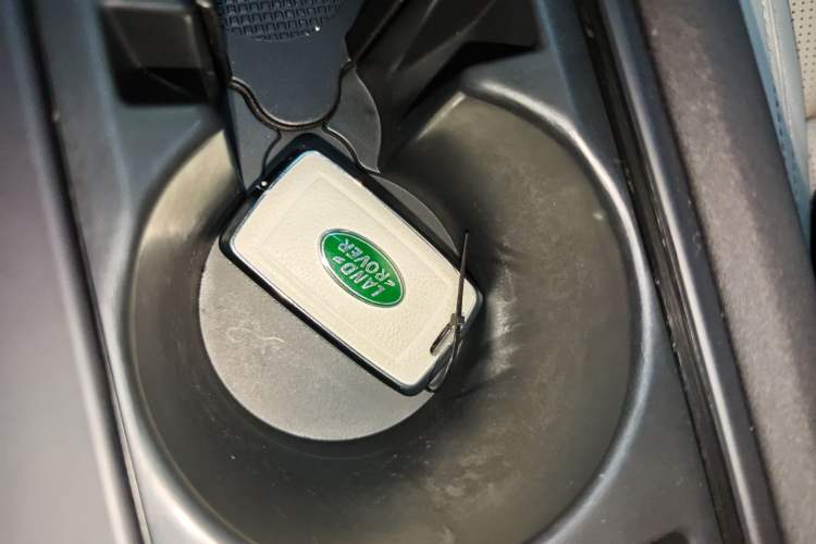 Used Land Rover Discovery 2023 300PS S