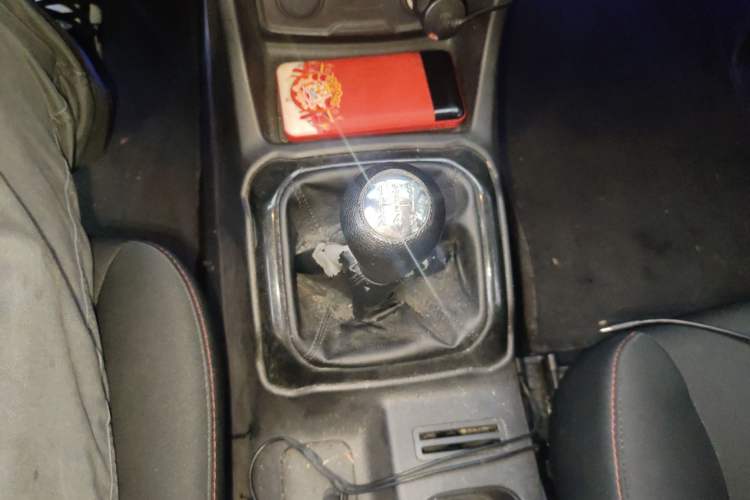 Used CHANGAN OSHAN X70A 2019 1.5L Manual Basic Version China VI Standard