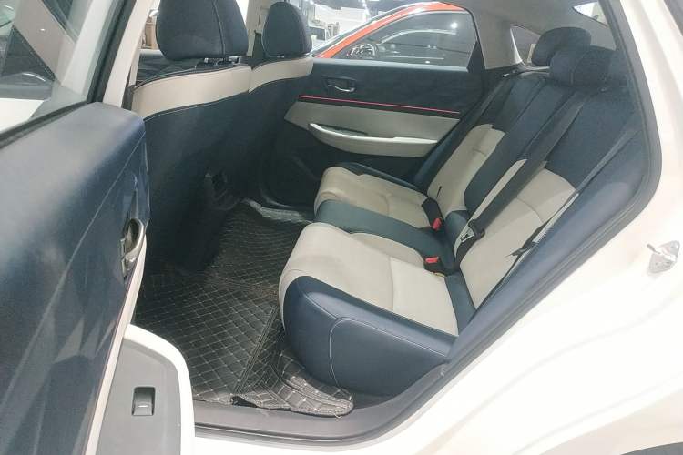Used Lingxi L 2024 Player No. 1 Edition Interior 4