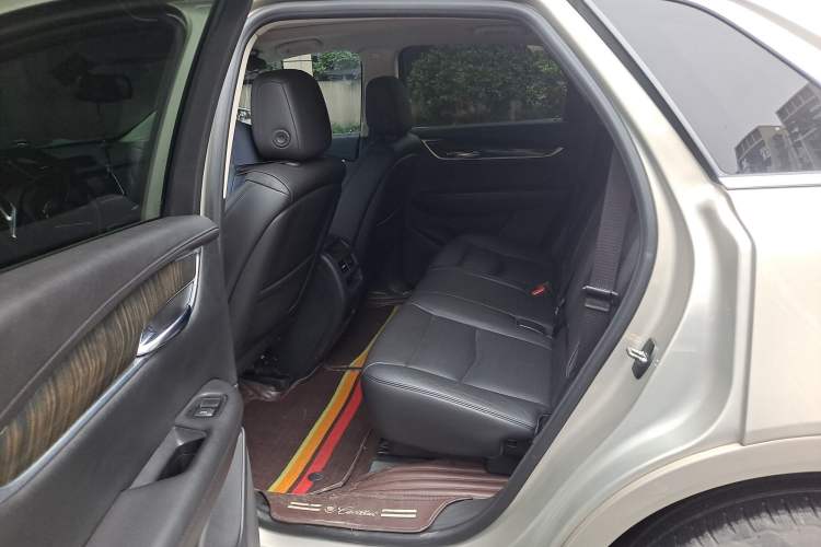 Used Cadillac XT5 2016 25T Luxury Model
