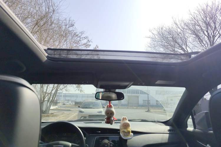 Used Cadillac XT4 2018 28T Two-Wheel Drive Luxury Sport Model
